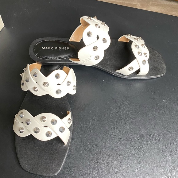 Marc Fisher slide never worn Brand New in box - Picture 4 of 16